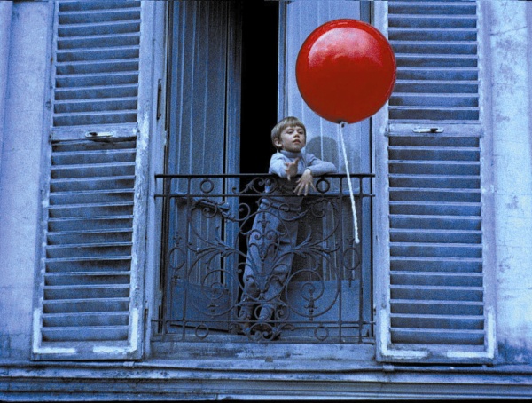 http://akacorleone.files.wordpress.com/2009/11/photo-le-ballon-rouge-1956-2.jpg